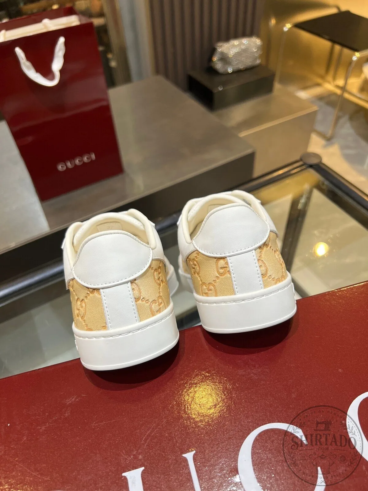 Gucci GG Supreme Canvas and Leather Low-Top Sneakers for Men and Women 11 Gucci GG Supreme Canvas and Leather Low-Top Sneakers for Men and Women